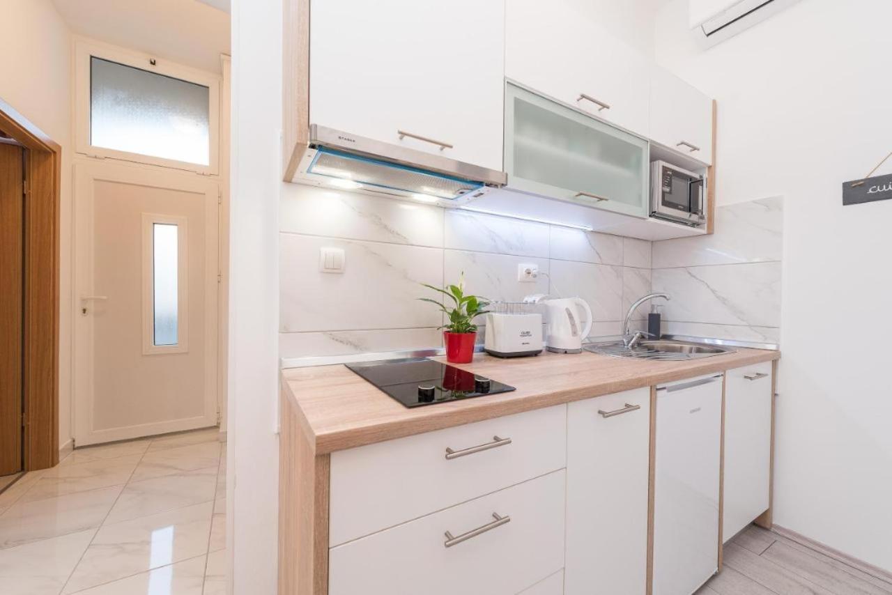 Tnt Apartment ซาดาร์ ภายนอก รูปภาพ