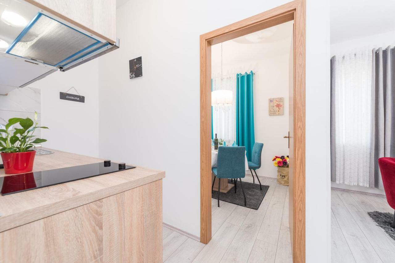 Tnt Apartment ซาดาร์ ภายนอก รูปภาพ