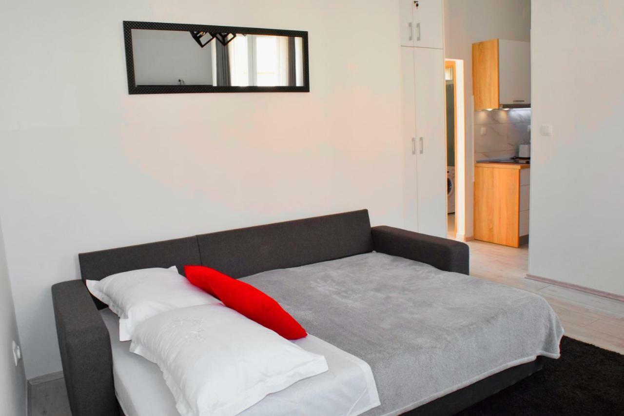 Tnt Apartment ซาดาร์ ภายนอก รูปภาพ